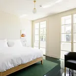 Duas Portas Townhouse Отель типа 