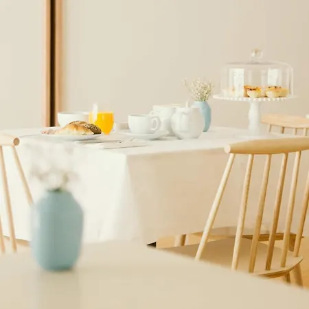 Duas Portas Townhouse 4* Porto