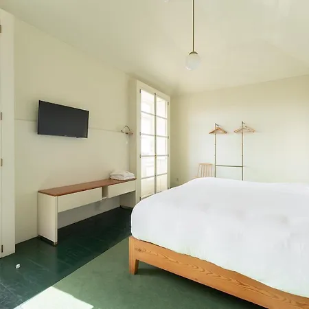 Duas Portas Townhouse Oda ve Kahvaltı Porto