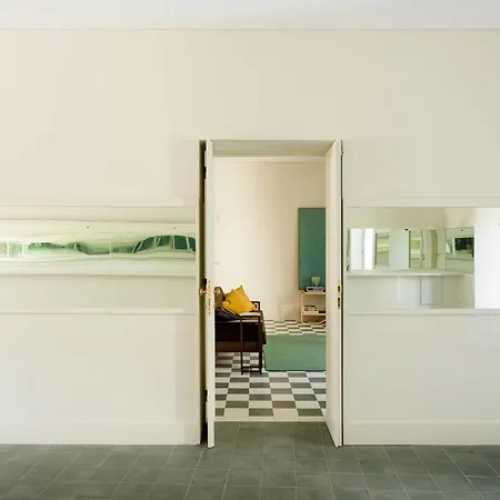 Duas Portas Townhouse Bed and breakfast Oporto