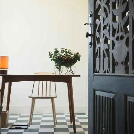 Duas Portas Townhouse Oda ve Kahvaltı Porto