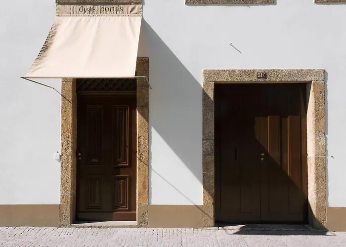 Duas Portas Townhouse Frühstückspension Porto